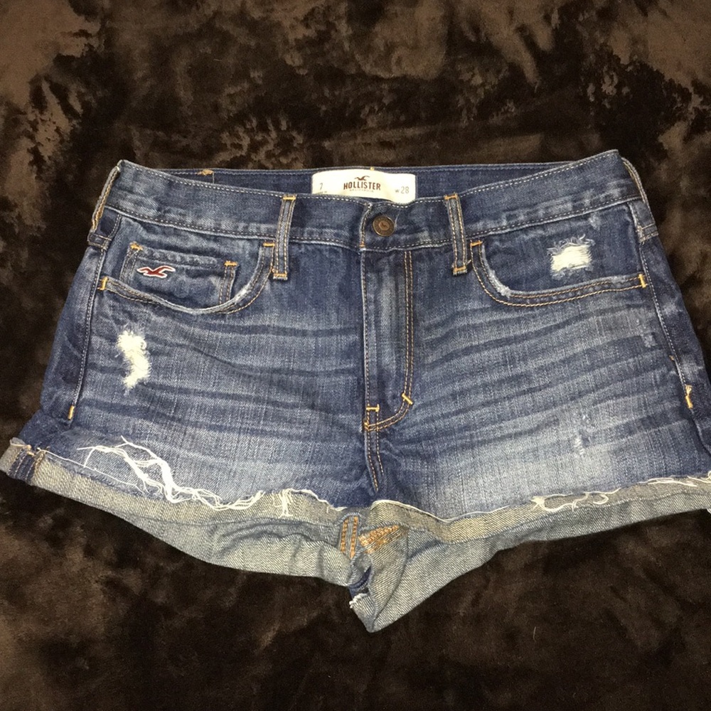 Hollister size 7 shorts!